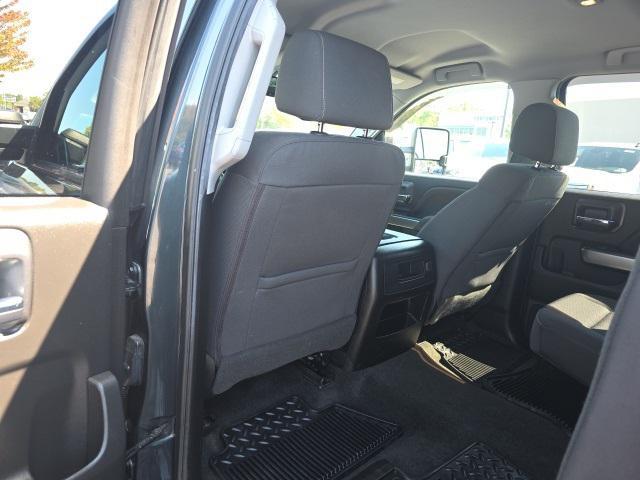 Photo of 2018 Graphite Metallic Chevrolet Silverado 3500