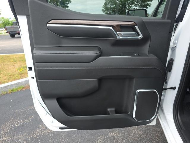 Photo of 2023 Summit White Chevrolet Silverado 1500