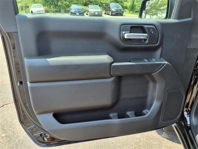 Photo of 2025 Black Chevrolet Silverado 1500