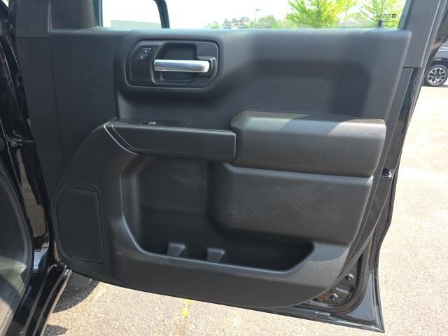 Photo of 2023 Black Chevrolet Silverado 1500