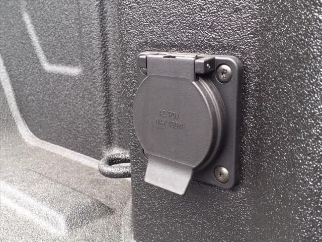Photo of 2025 Summit White Chevrolet Silverado 1500