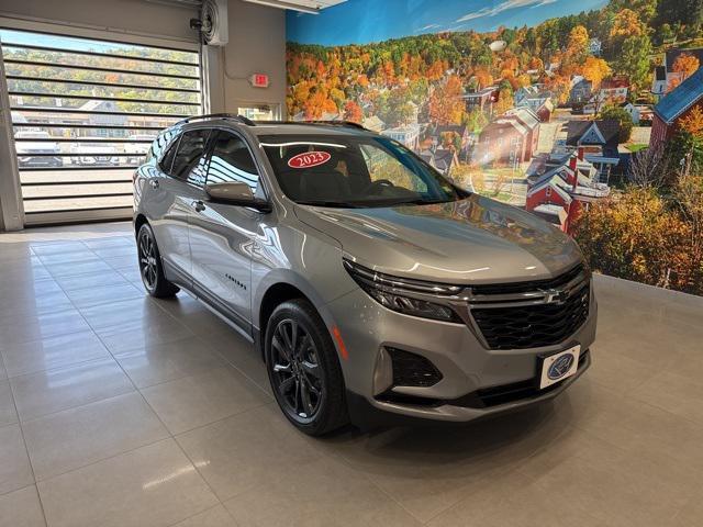 Photo of 2023 Sterling Gray Metallic Chevrolet Equinox