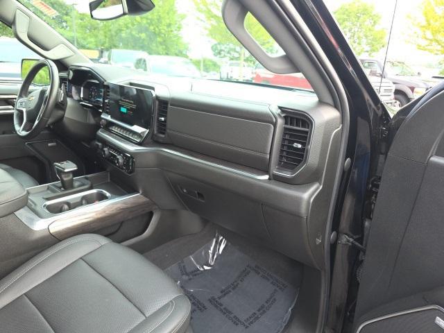 Photo of 2023 Black Chevrolet Silverado 1500