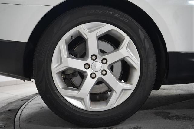 Photo of 2021 Fuji White Land Rover Range Rover Sport