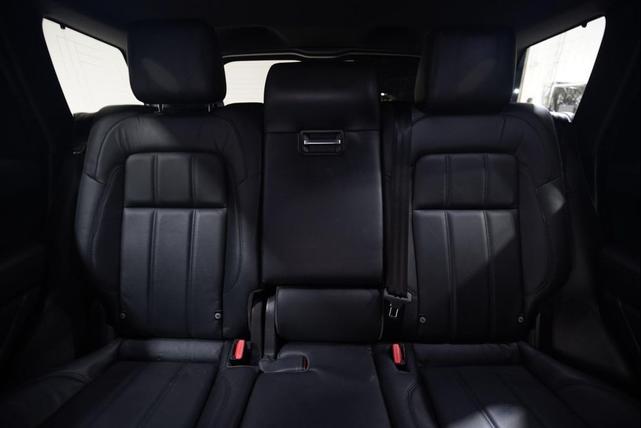 Photo of 2021 Fuji White Land Rover Range Rover Sport