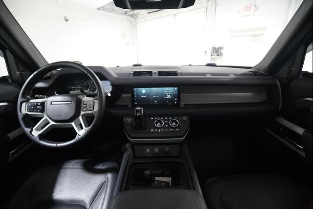 Photo of 2024 Gray Land Rover Defender