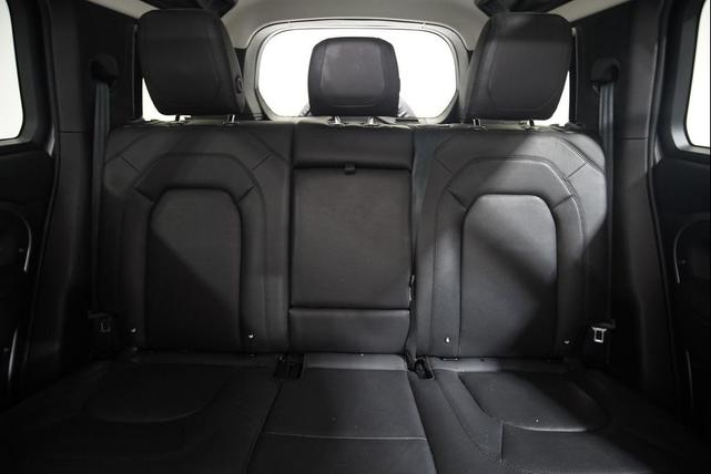 Photo of 2024 Gray Land Rover Defender