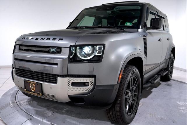 Photo of 2024 Gray Land Rover Defender