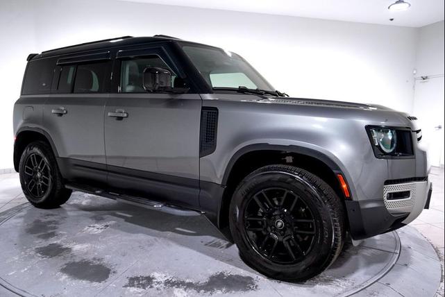 Photo of 2024 Gray Land Rover Defender