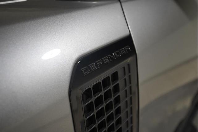 Photo of 2024 Gray Land Rover Defender