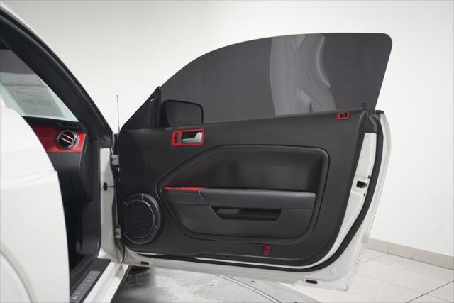 Photo of 2007 Performance White Clearcoat Ford Mustang
