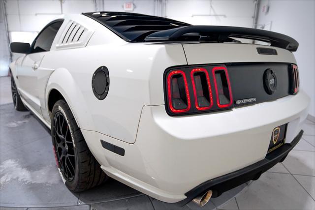 Photo of 2007 Performance White Clearcoat Ford Mustang