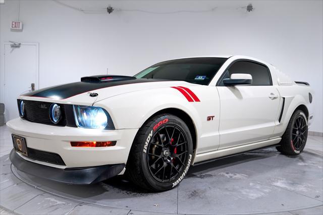 Photo of 2007 Performance White Clearcoat Ford Mustang