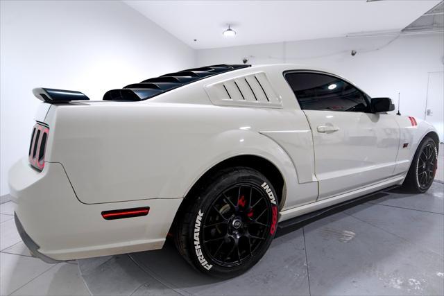 Photo of 2007 Performance White Clearcoat Ford Mustang