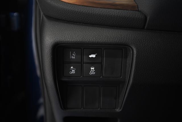 Photo of 2017 Blue / Gray Honda CR-V