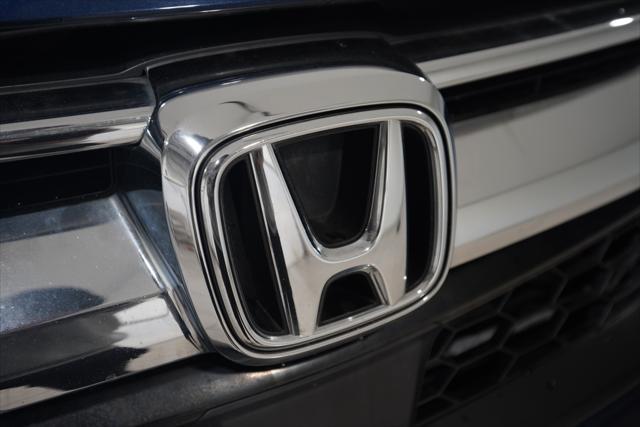 Photo of 2017 Blue / Gray Honda CR-V