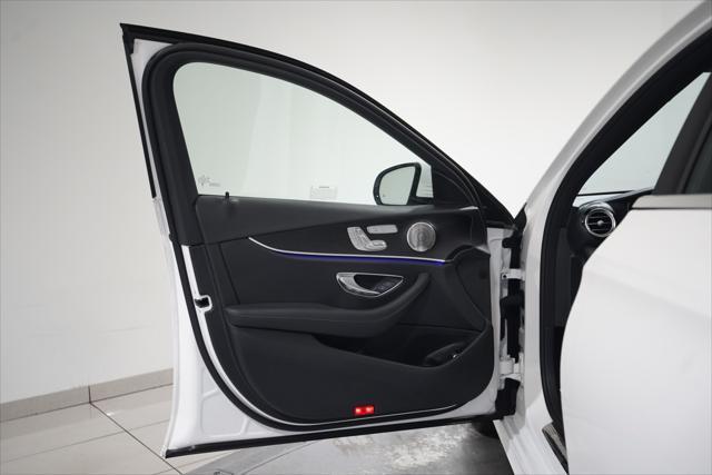 Photo of 2023 White / Black Mercedes-Benz E-Class