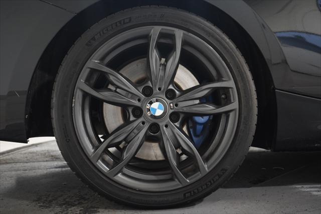 Photo of 2016 Black Sapphire Metallic BMW M2