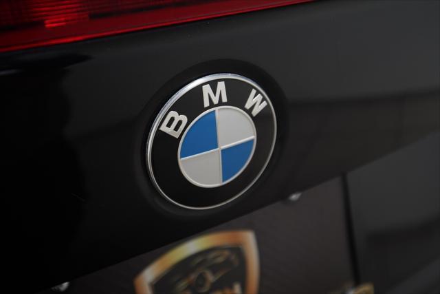 Photo of 2016 Black Sapphire Metallic BMW M2