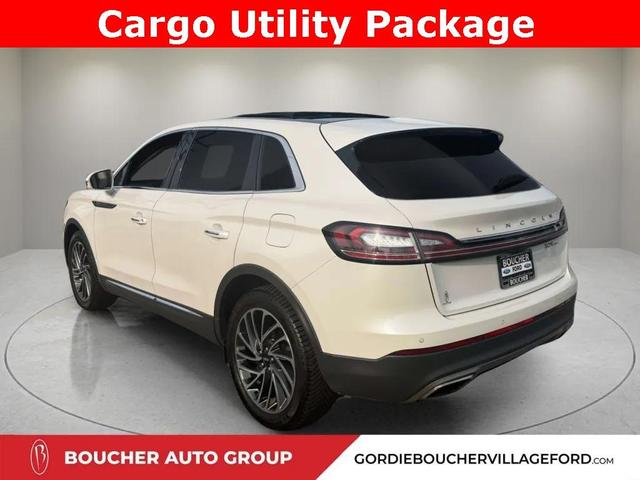 Photo of 2019 White Platinum Tri-Coat Metallic Lincoln Nautilus