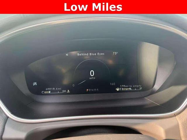 Photo of 2019 White Platinum Tri-Coat Metallic Lincoln Nautilus