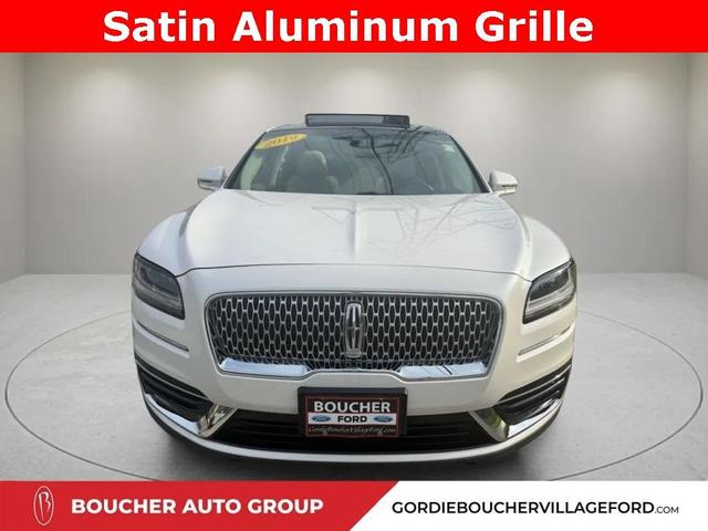 Photo of 2019 White Platinum Tri-Coat Metallic Lincoln Nautilus