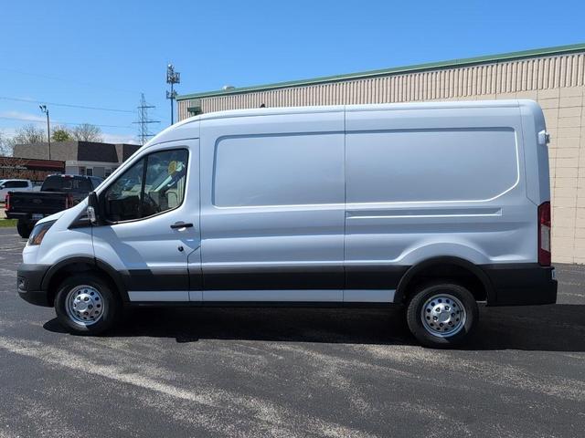 Photo of 2025 Oxford White Ford Transit-150