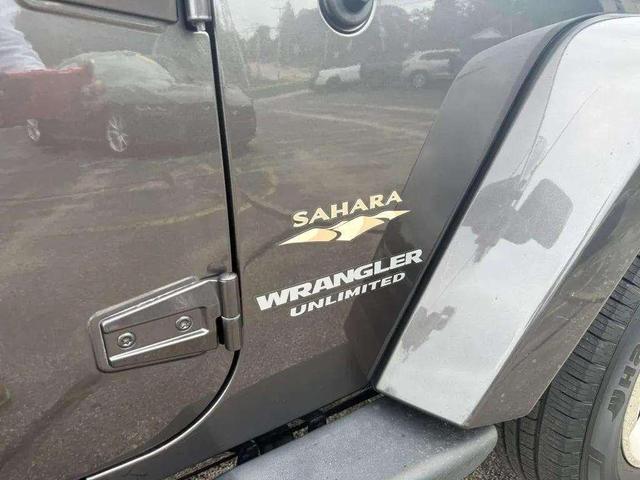 Photo of 2014 Granite Crystal Clearcoat Metallic Jeep Wrangler Unlimited