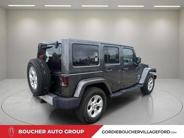 Photo of 2014 Granite Crystal Clearcoat Metallic Jeep Wrangler Unlimited