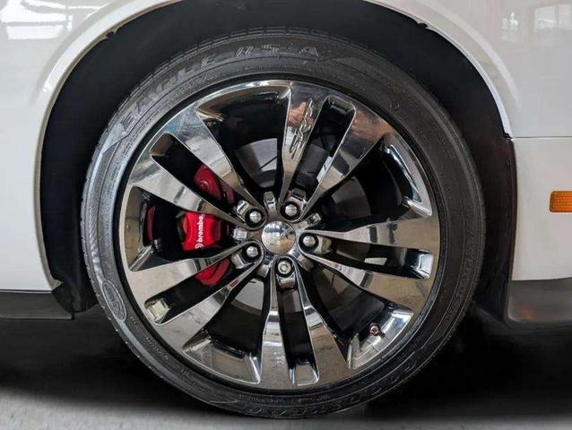 Photo of 2013 Bright White Clearcoat Dodge Challenger