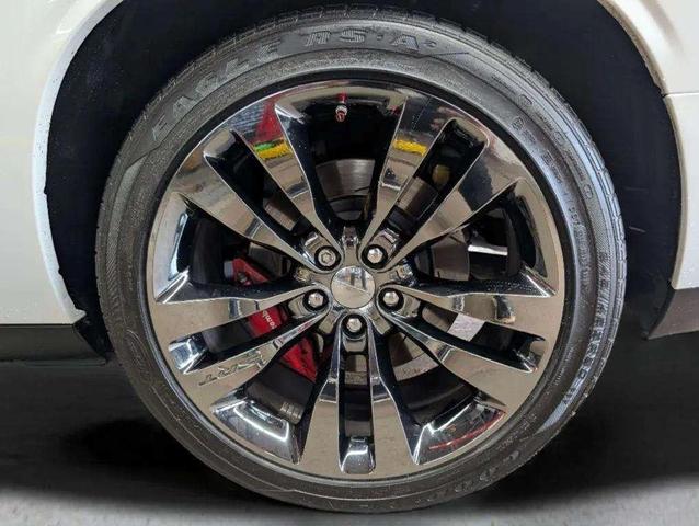 Photo of 2013 Bright White Clearcoat Dodge Challenger