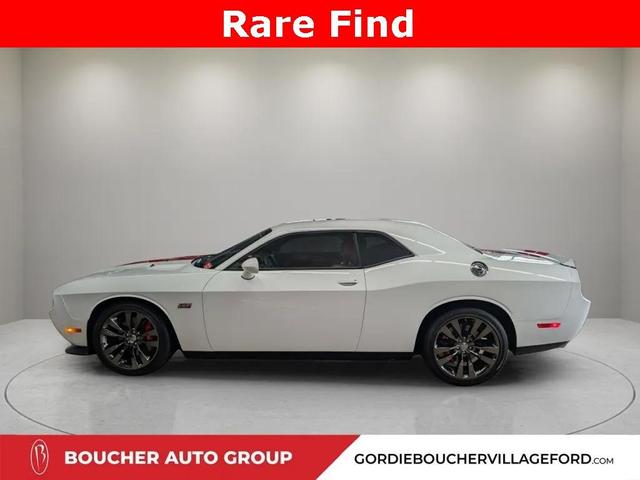 Photo of 2013 Bright White Clearcoat Dodge Challenger