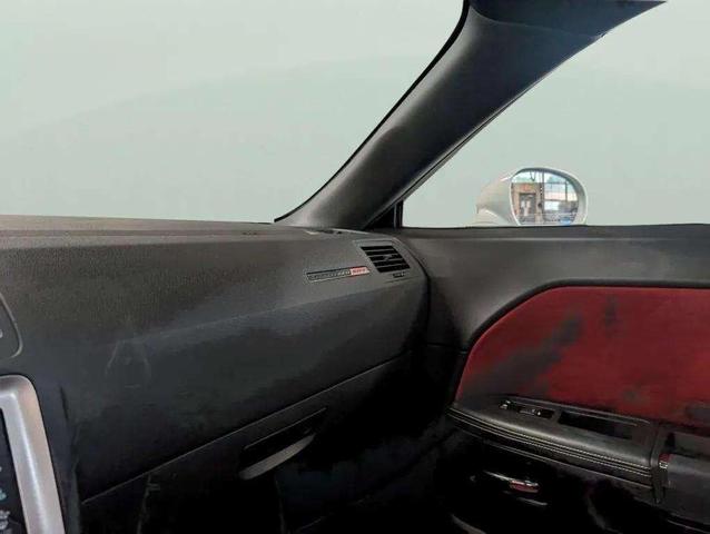 Photo of 2013 Bright White Clearcoat Dodge Challenger