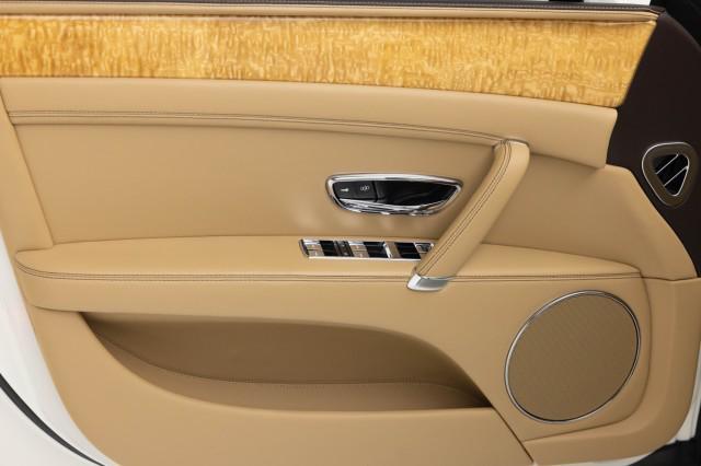 Photo of 2018 WHITE Bentley Flying Spur