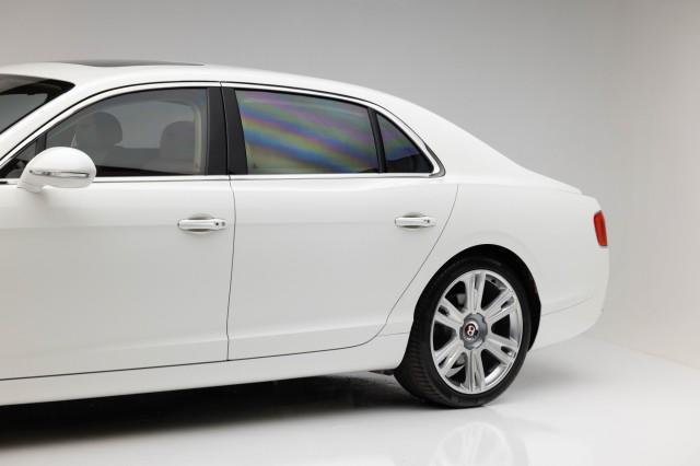 Photo of 2018 WHITE Bentley Flying Spur