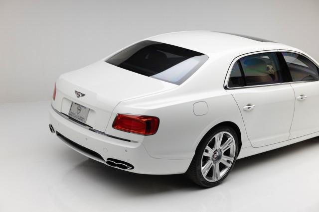 Photo of 2018 WHITE Bentley Flying Spur
