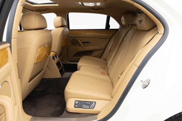 Photo of 2018 WHITE Bentley Flying Spur