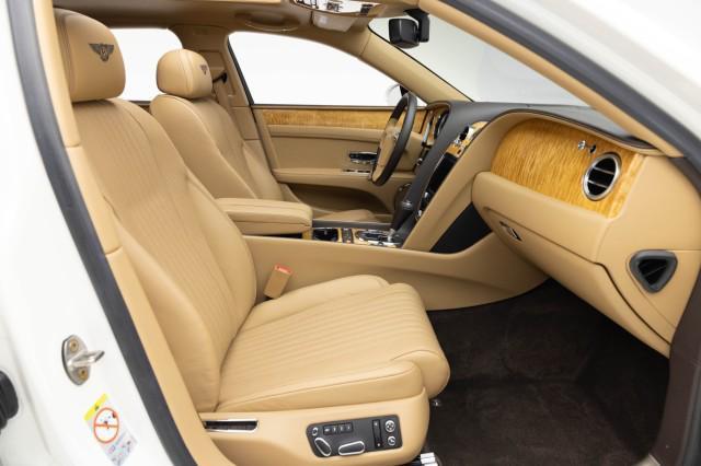 Photo of 2018 WHITE Bentley Flying Spur