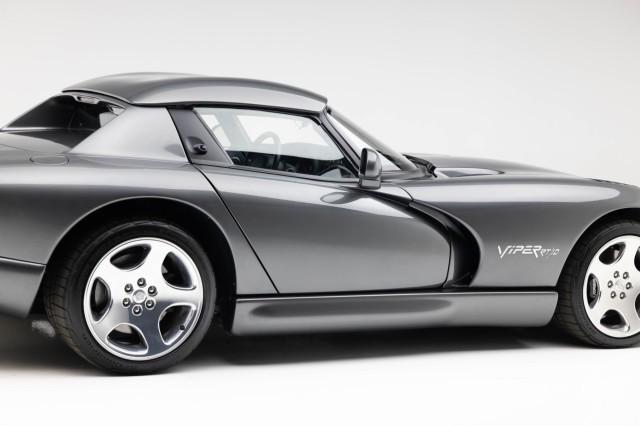 Photo of 2002 GRAPHITE Dodge Viper