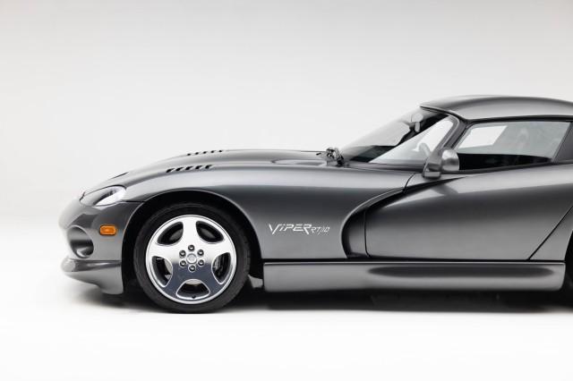 Photo of 2002 GRAPHITE Dodge Viper
