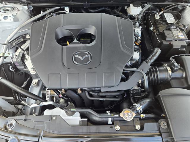 Photo of 2025 wind chill pearl Mazda CX-50