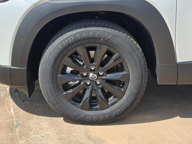 Photo of 2025 wind chill pearl Mazda CX-50
