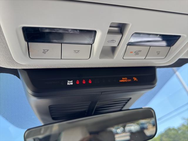 Photo of 2025 Snowflake White Pearl Mica Mazda CX-30