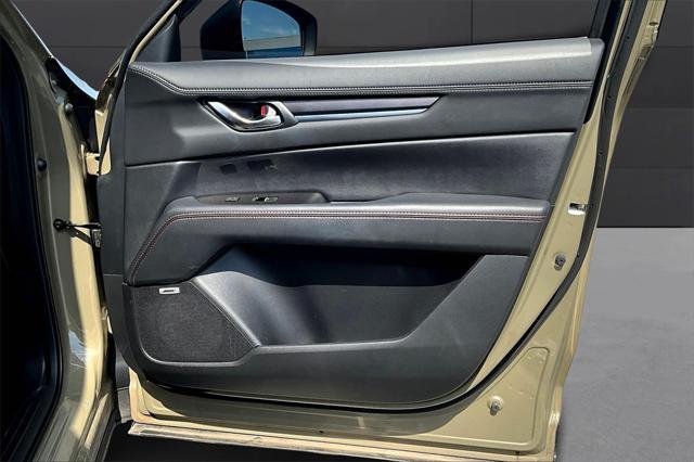 Photo of 2024 Zircon Sand Metallic Mazda CX-5