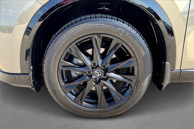 Photo of 2024 Zircon Sand Metallic Mazda CX-5