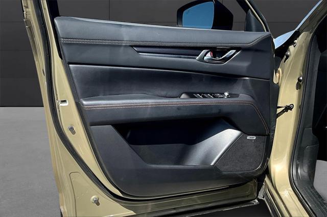 Photo of 2024 Zircon Sand Metallic Mazda CX-5