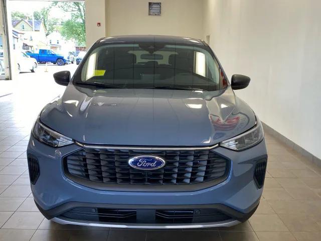 Photo of 2025 Vapor Blue Metallic Ford Escape