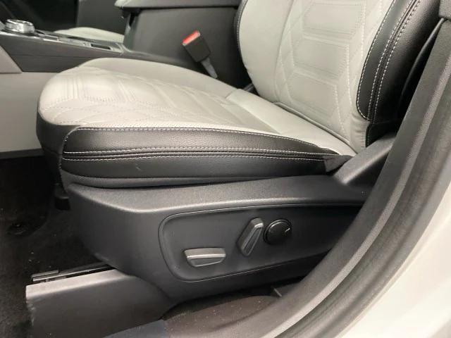 Photo of 2024 STAR WHITE MET TRI-COAT Ford Escape PHEV