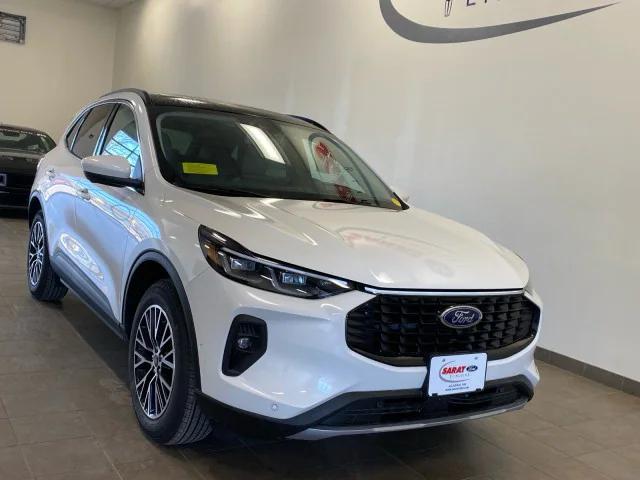 Photo of 2024 STAR WHITE MET TRI-COAT Ford Escape PHEV