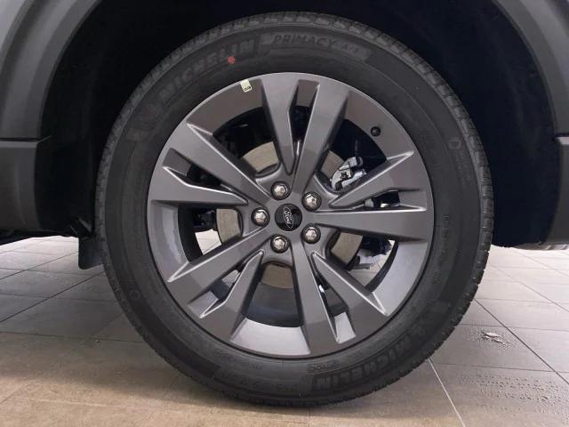 Photo of 2025 Carbonized Gray Metallic Ford Explorer